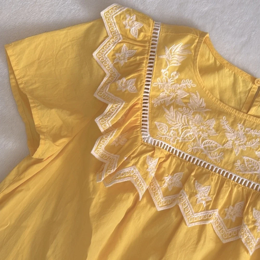 Crown & Ivy | Embroidered Ruffle Yoke Short Sleeve Zigzag Hem Top Yellow/White M - Picture 3 of 16